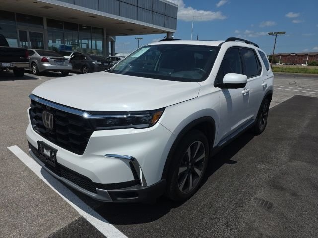 2023 Honda Pilot Elite AWD's photo