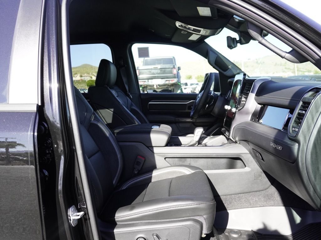 New 2026 Diamond Black Crystal Pearl-Coat Exterior Paint RAM RHO image 21