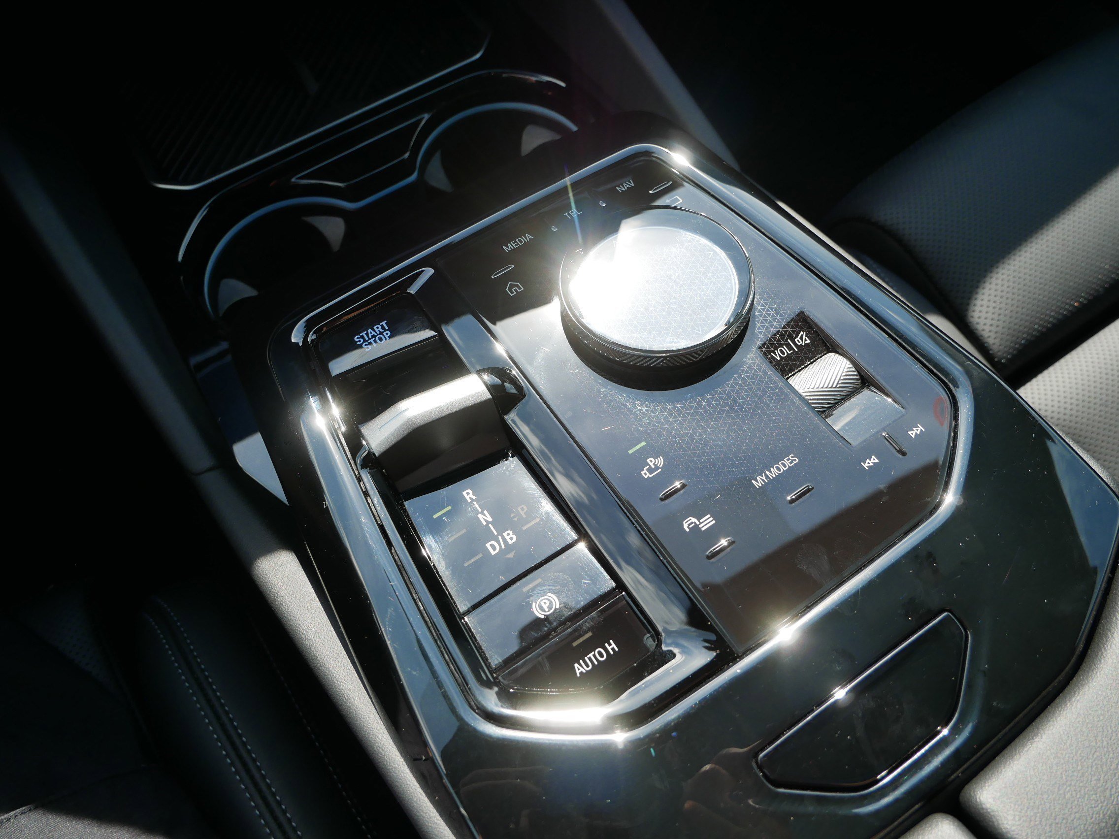 2024 BMW i5 40 - Photo 27