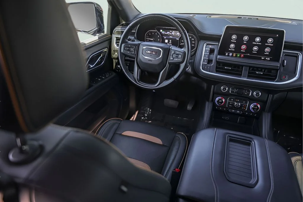 Used 2021 Black GMC AT4 image 33