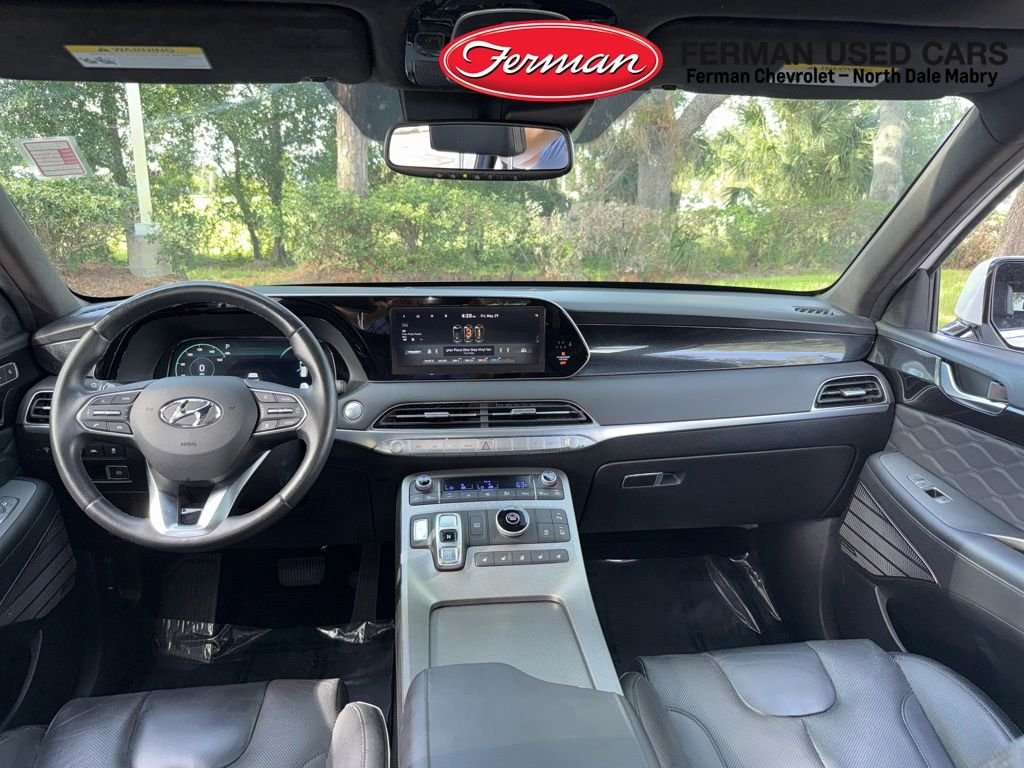 Used 2022 White Hyundai Calligraphy image 2