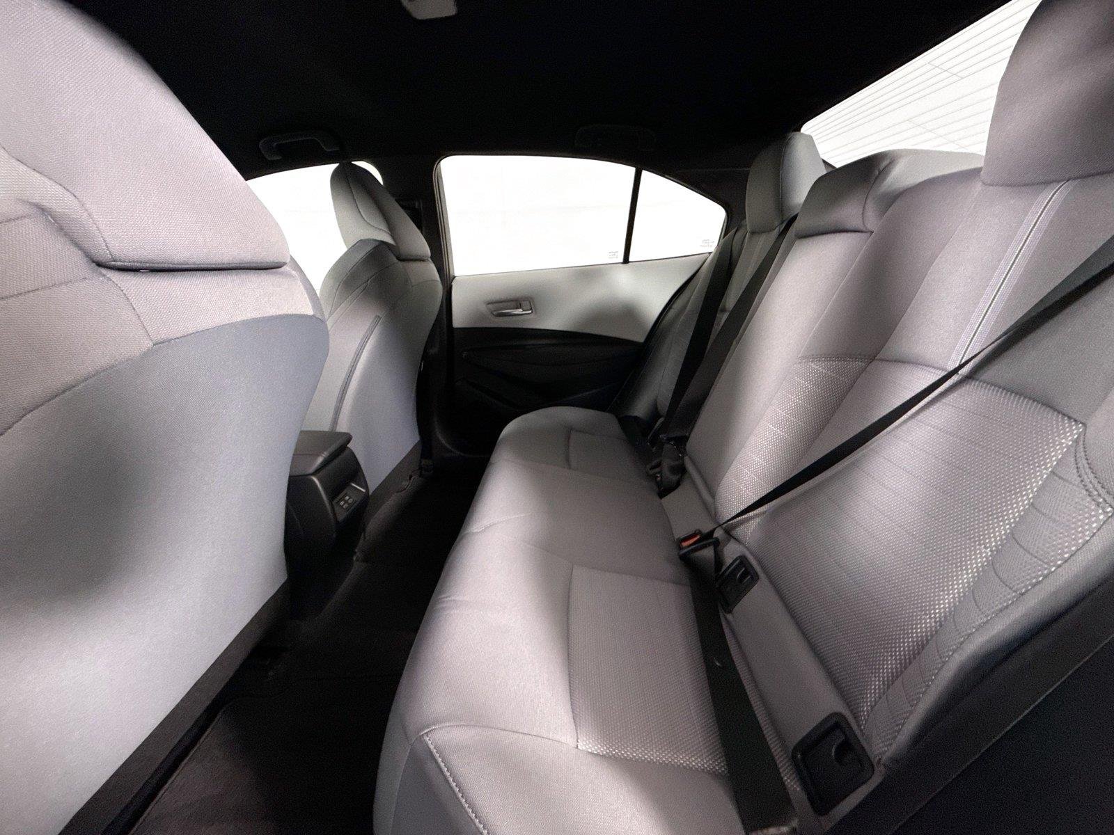 Used 2025 Underground Toyota SE image 39