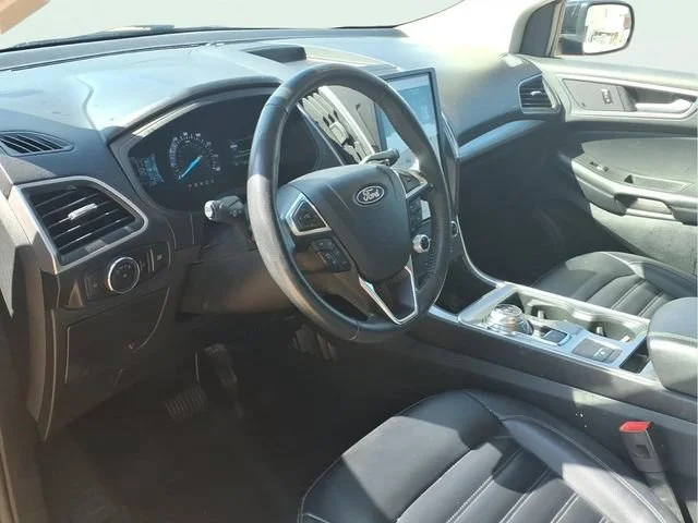Used 2024  Ford SEL image 8