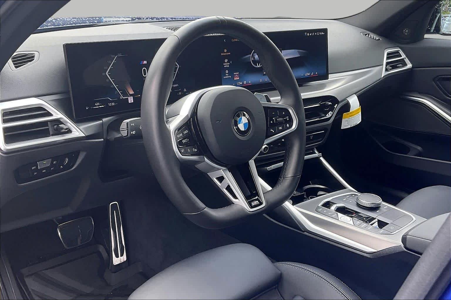 2026 BMW 3 Series 330i - Photo 17