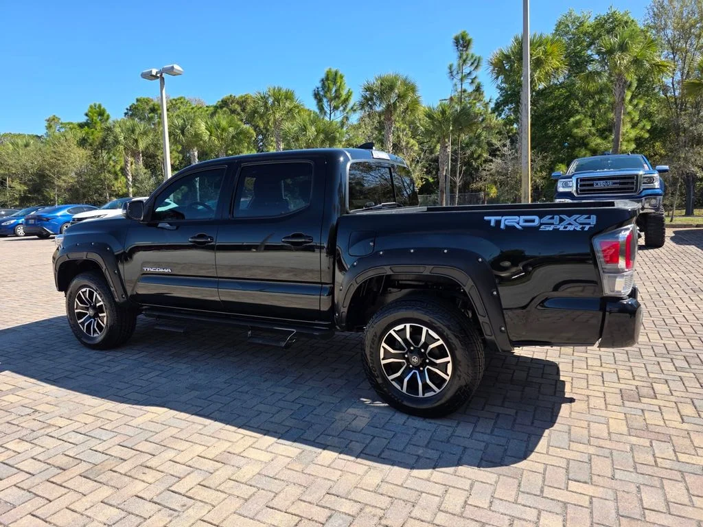 2023 Toyota Tacoma TRD Sport - Photo 9