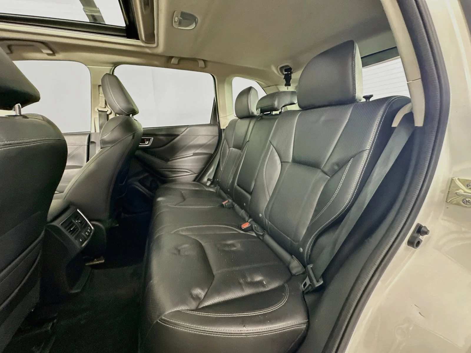 Used 2021 Crystal White Pearl Subaru Touring image 26