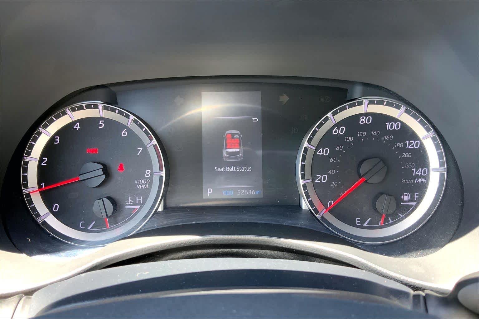 Used 2022 Wind Chill Pearl Toyota LE image 26