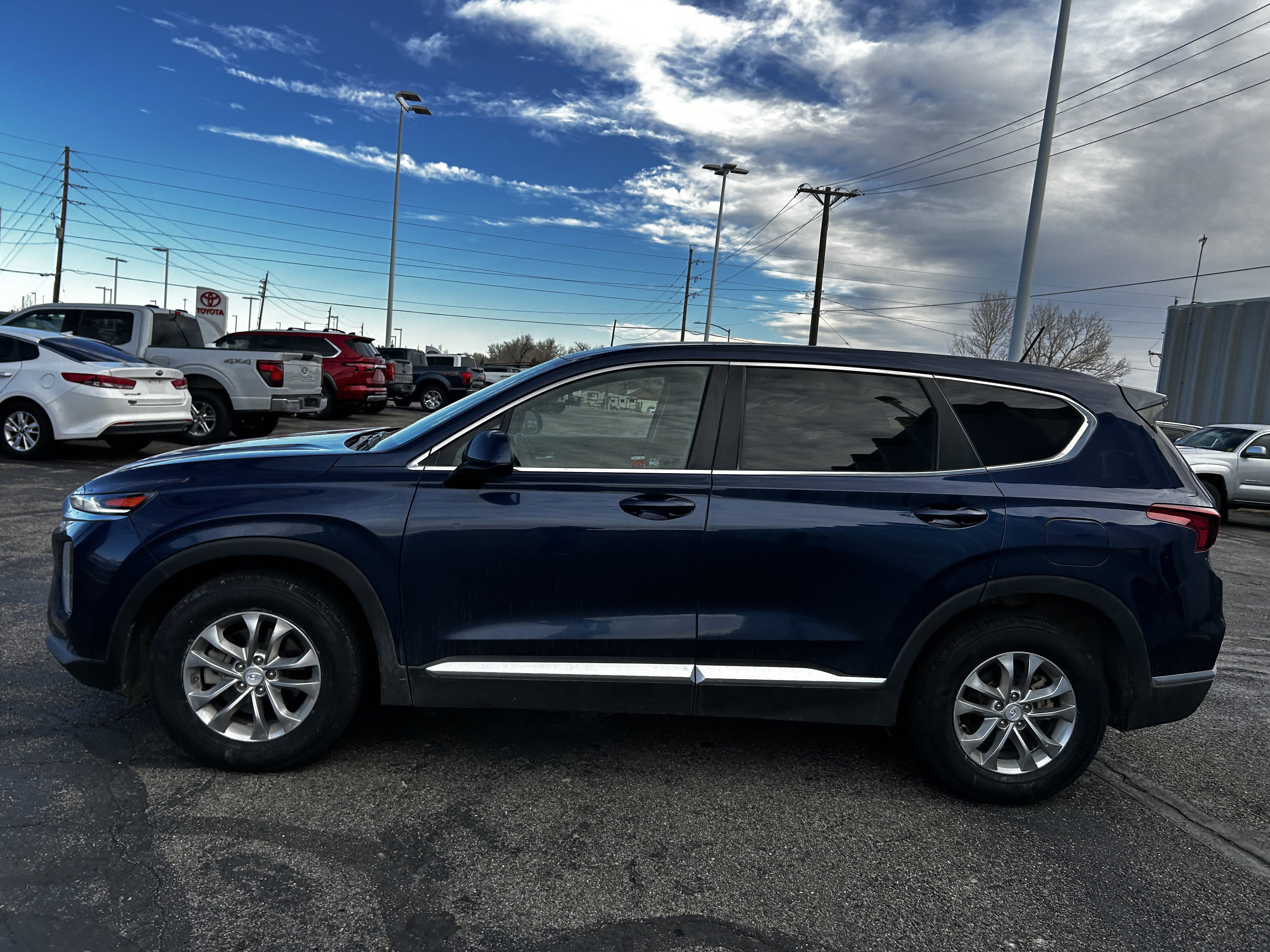 Used 2020 Hyundai Santa Fe SE with VIN 5NMS2CAD9LH233899 for sale in Cheyenne, WY
