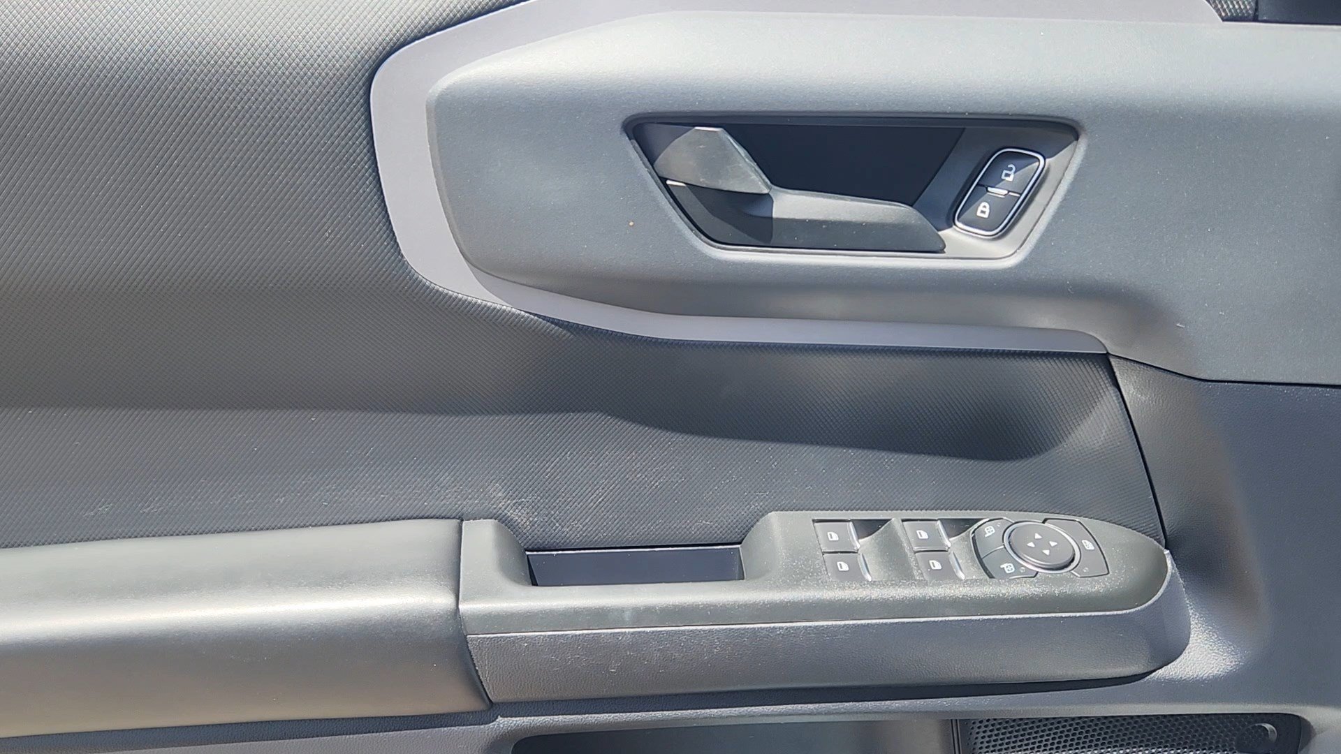 Used 2022 Silver Metallic Ford Big Bend image 18