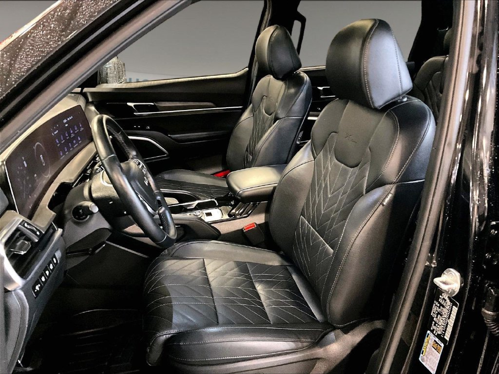 Used 2024 Black Kia SX X-Line image 10