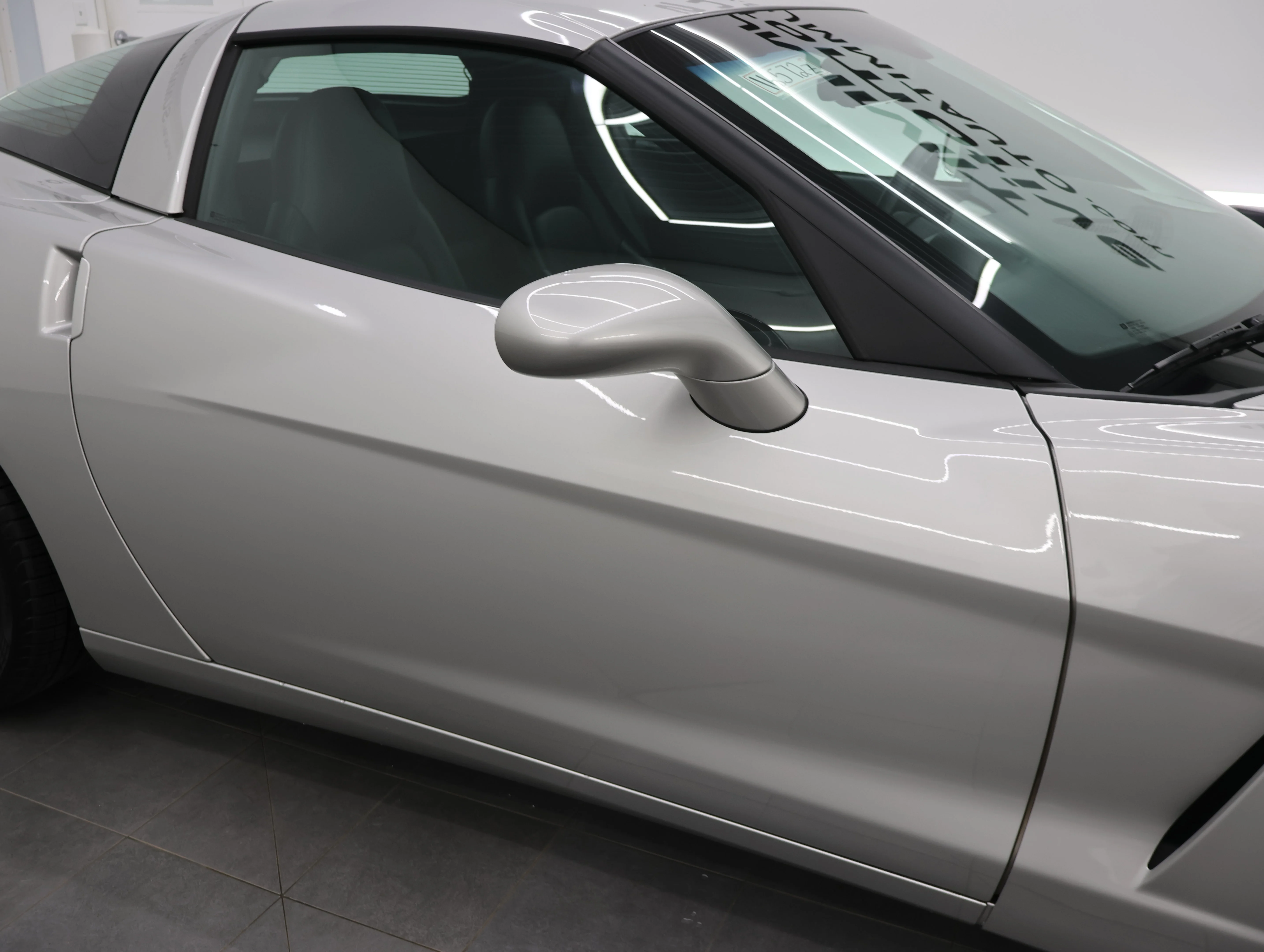 Used 2005 Machine Silver Metallic Chevrolet Base image 19