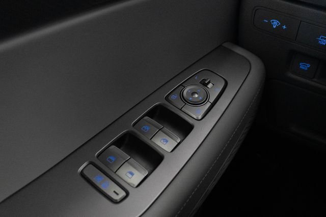 Certified Used 2025 Black Hyundai SEL image 15