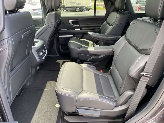 New 2026 Dark Matter Gray Metallic Ford Platinum image 8