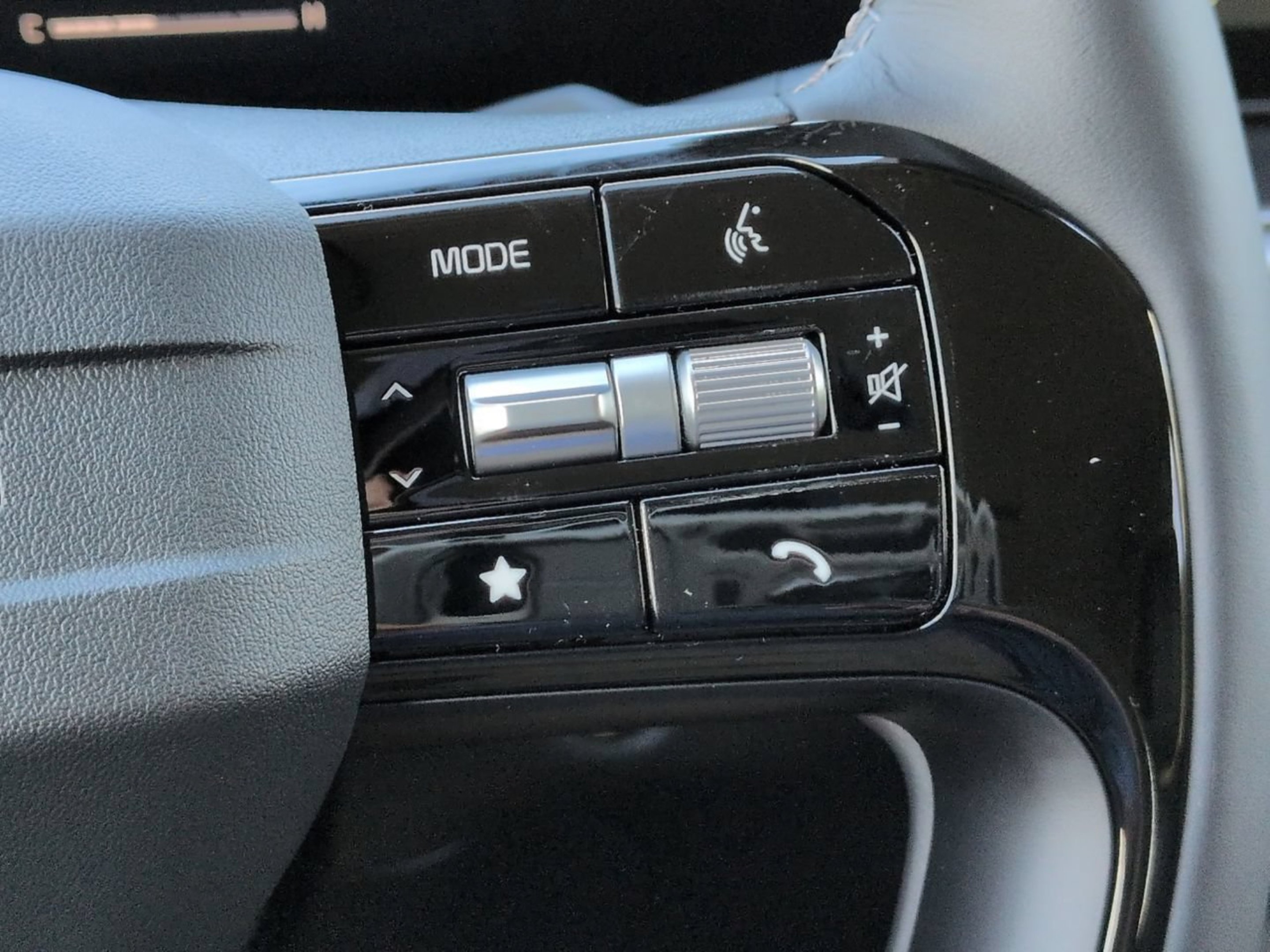 New 2026 Ebony Black Kia S image 44