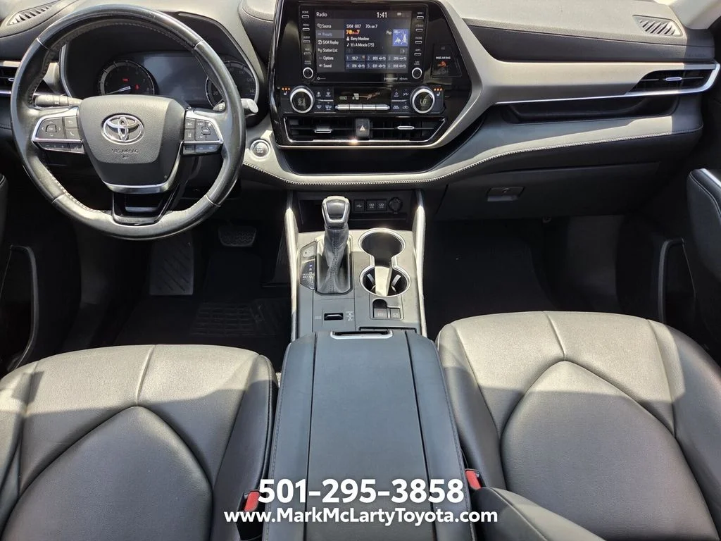 Used 2021 Black Toyota XLE image 12