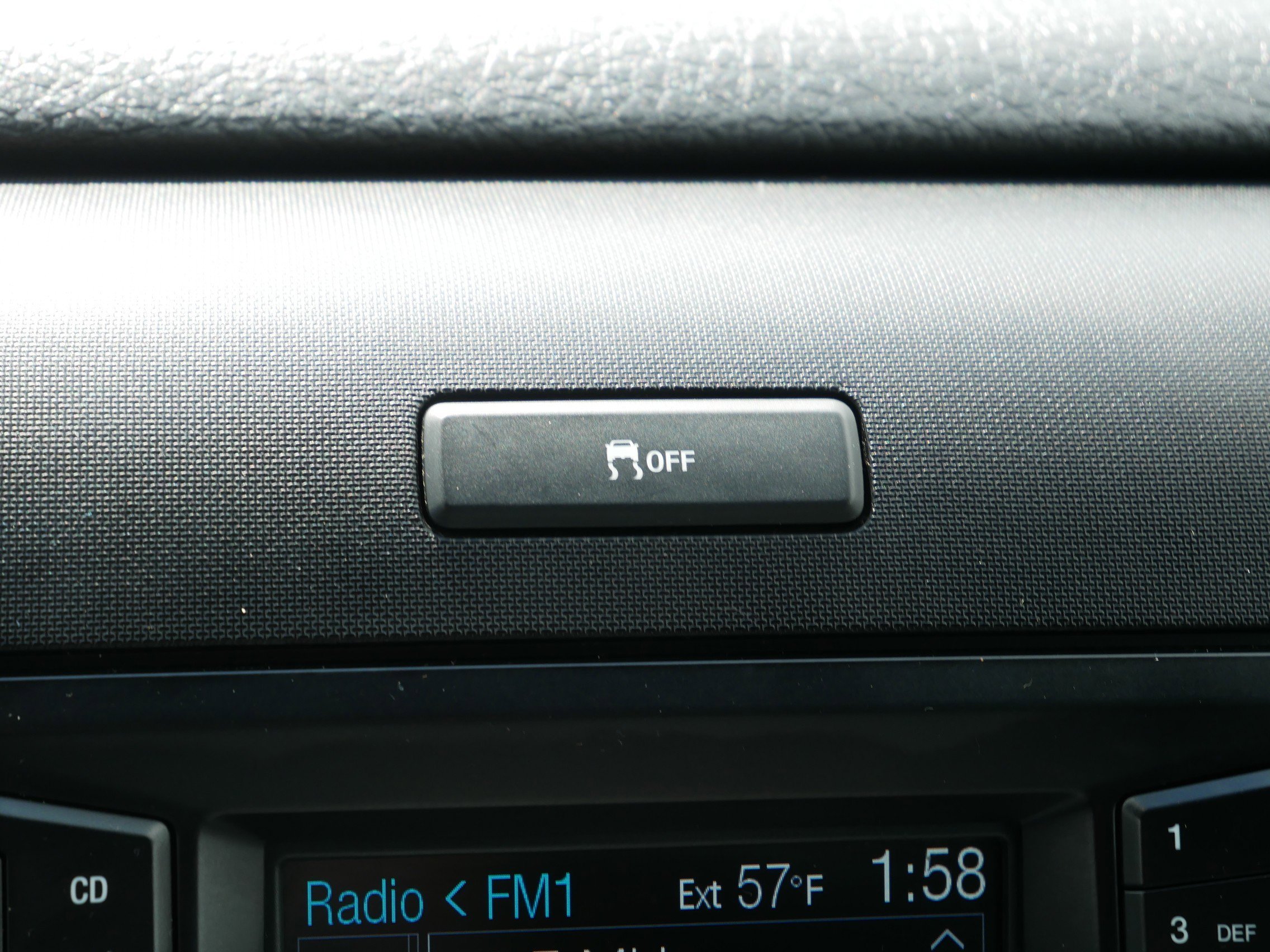 Used 2014  Ford XLT image 24
