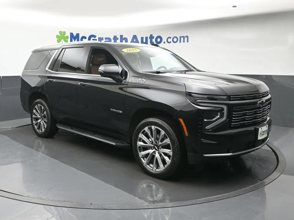 Used 2025 Black Chevrolet High Country image 2
