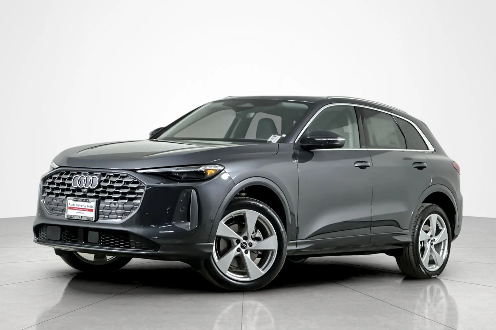 2025 Audi Q5 40 Premium Plus's photo