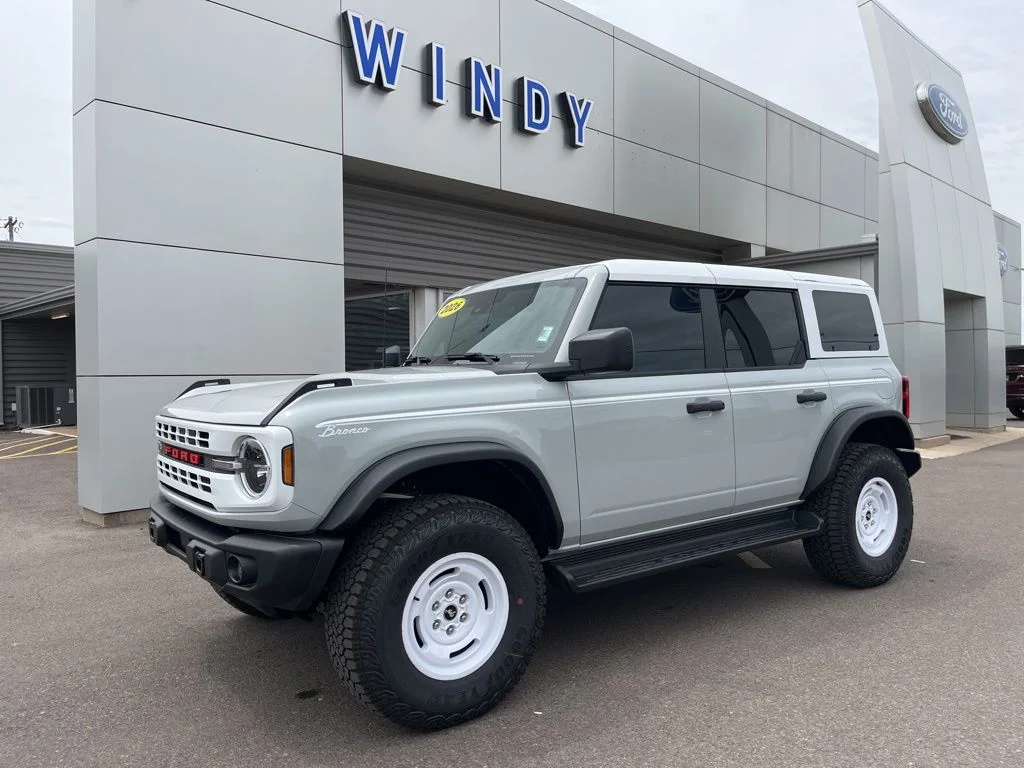 2026 Ford Bronco Heritage Edition 4x4's photo