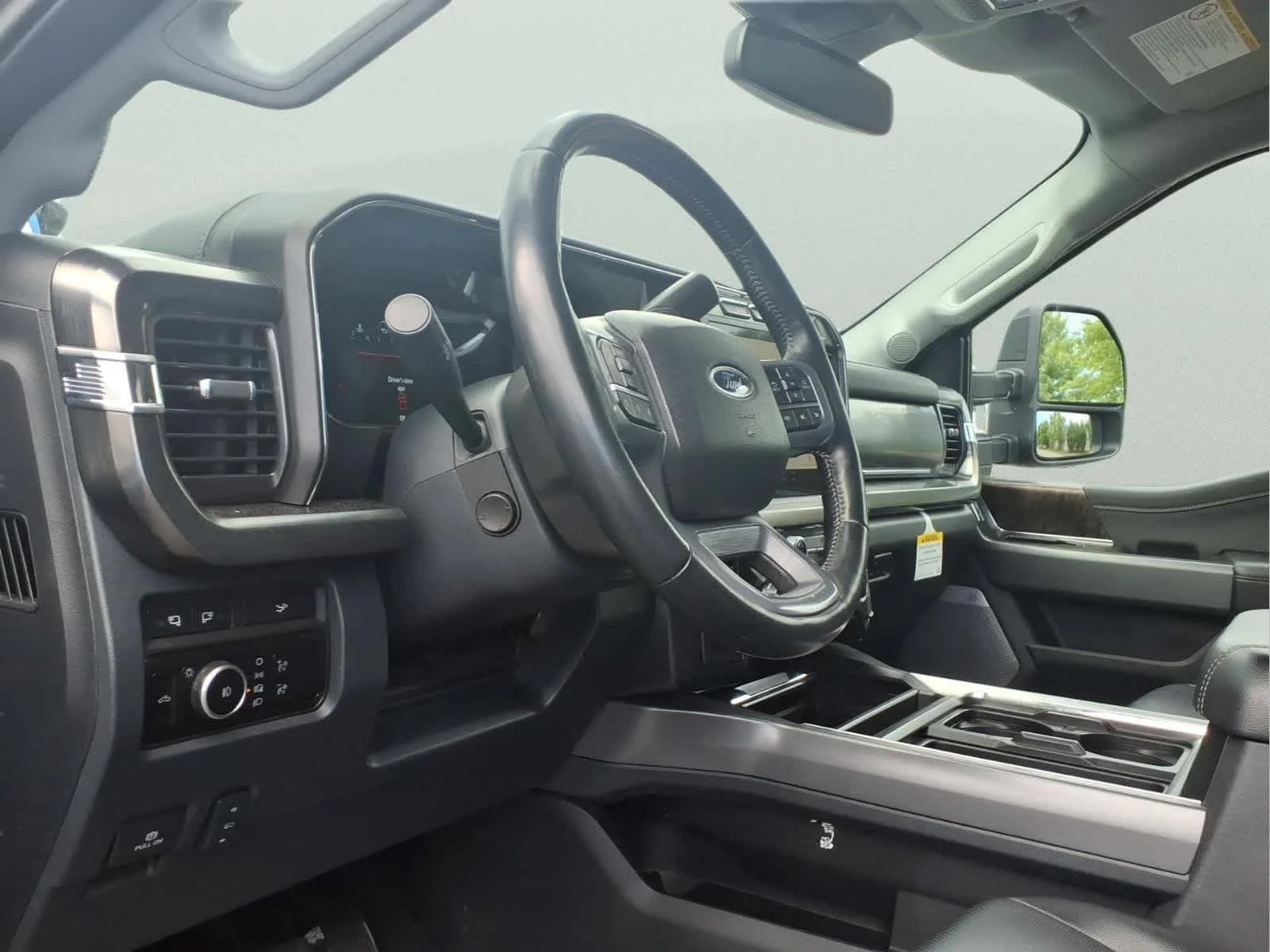 Used 2024 Carbonized Gray Metallic Ford LARIAT image 14