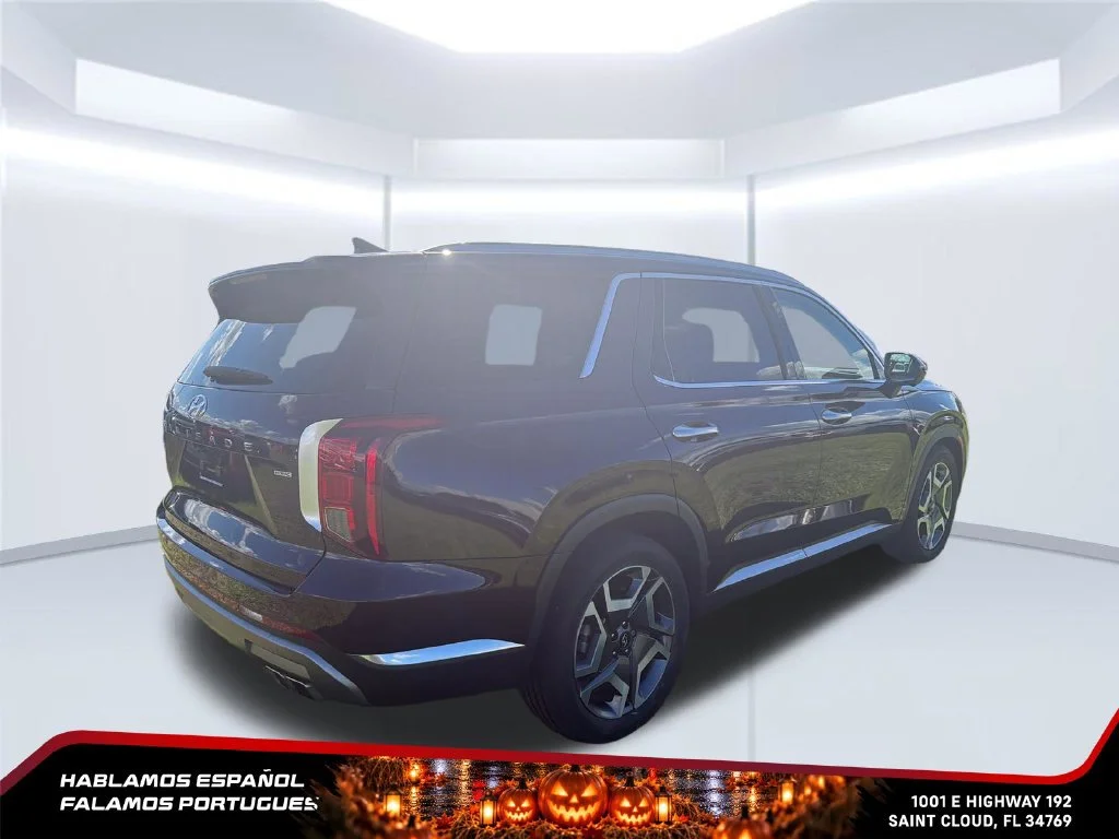 Used 2024 Red Hyundai Limited image 5