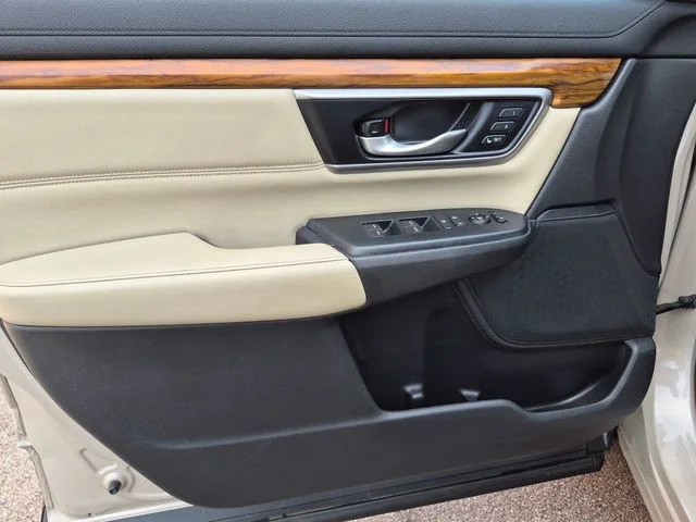 Used 2018  Honda EX-L image 12