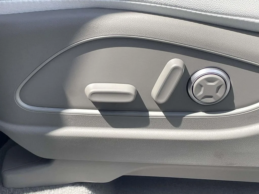 New 2026 White Hyundai Limited image 18