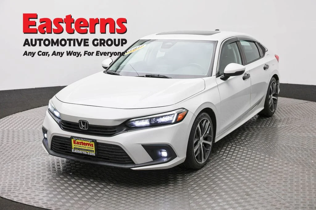 Used 2022 White Honda Touring image 1