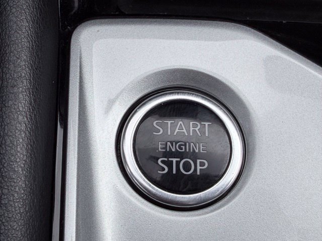 2025 Nissan Altima SR - Photo 17