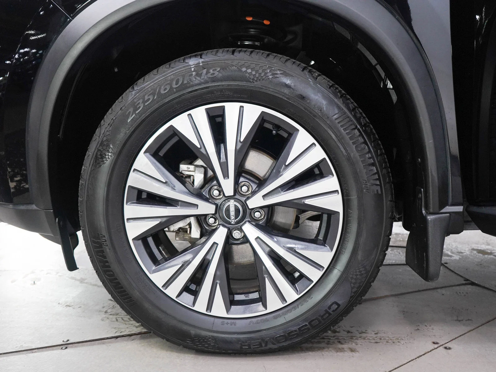 Used 2023 Super Black Nissan SV image 29