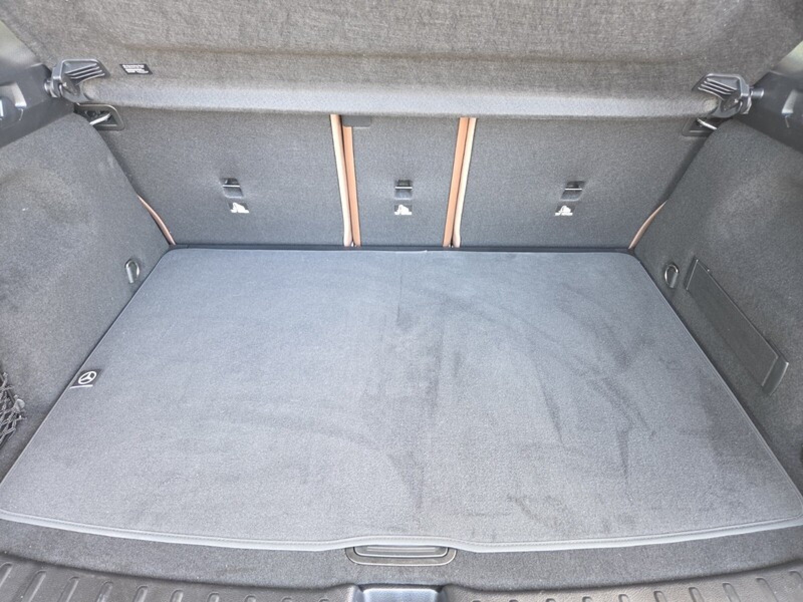 Certified Used 2026 Mountain Grey Metallic Mercedes-Benz GLA 250 image 17