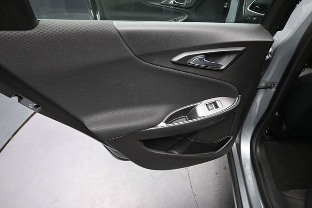 Used 2025 Sterling Gray Metallic Chevrolet LT image 18