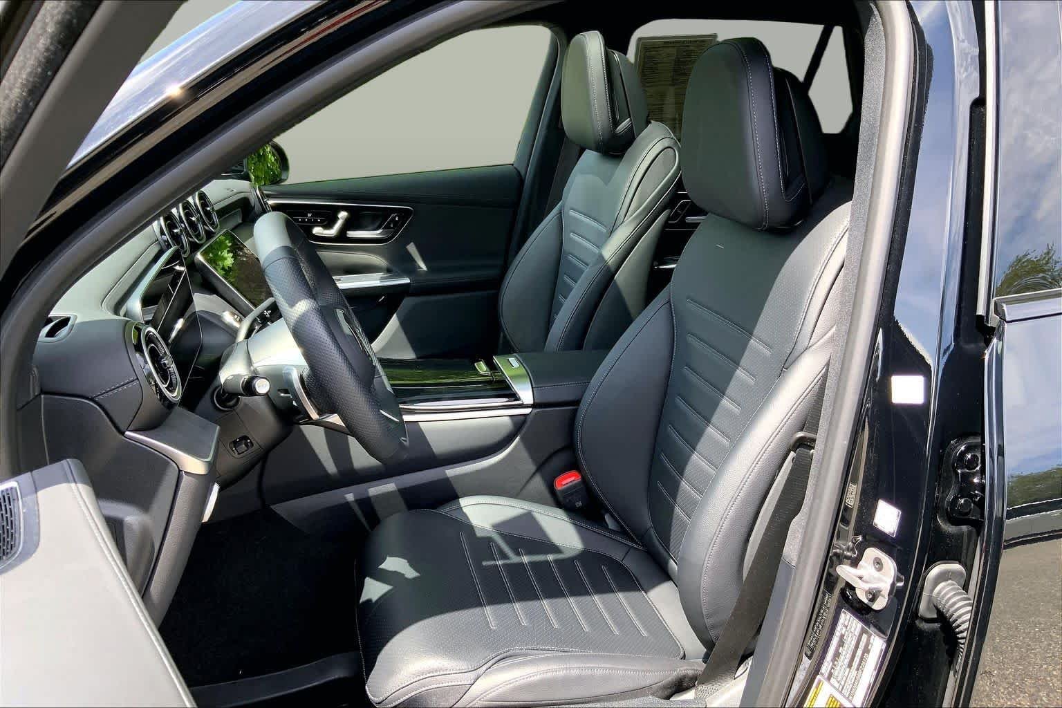 Used 2024 Black Mercedes-Benz GLC 300 image 9