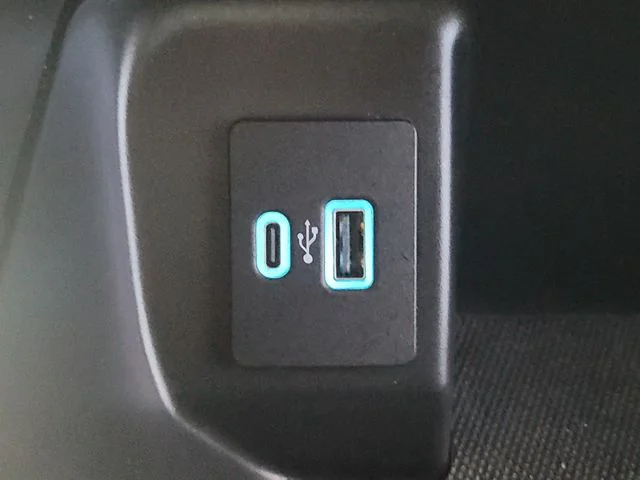 Used 2023 Black Ford XLT image 27