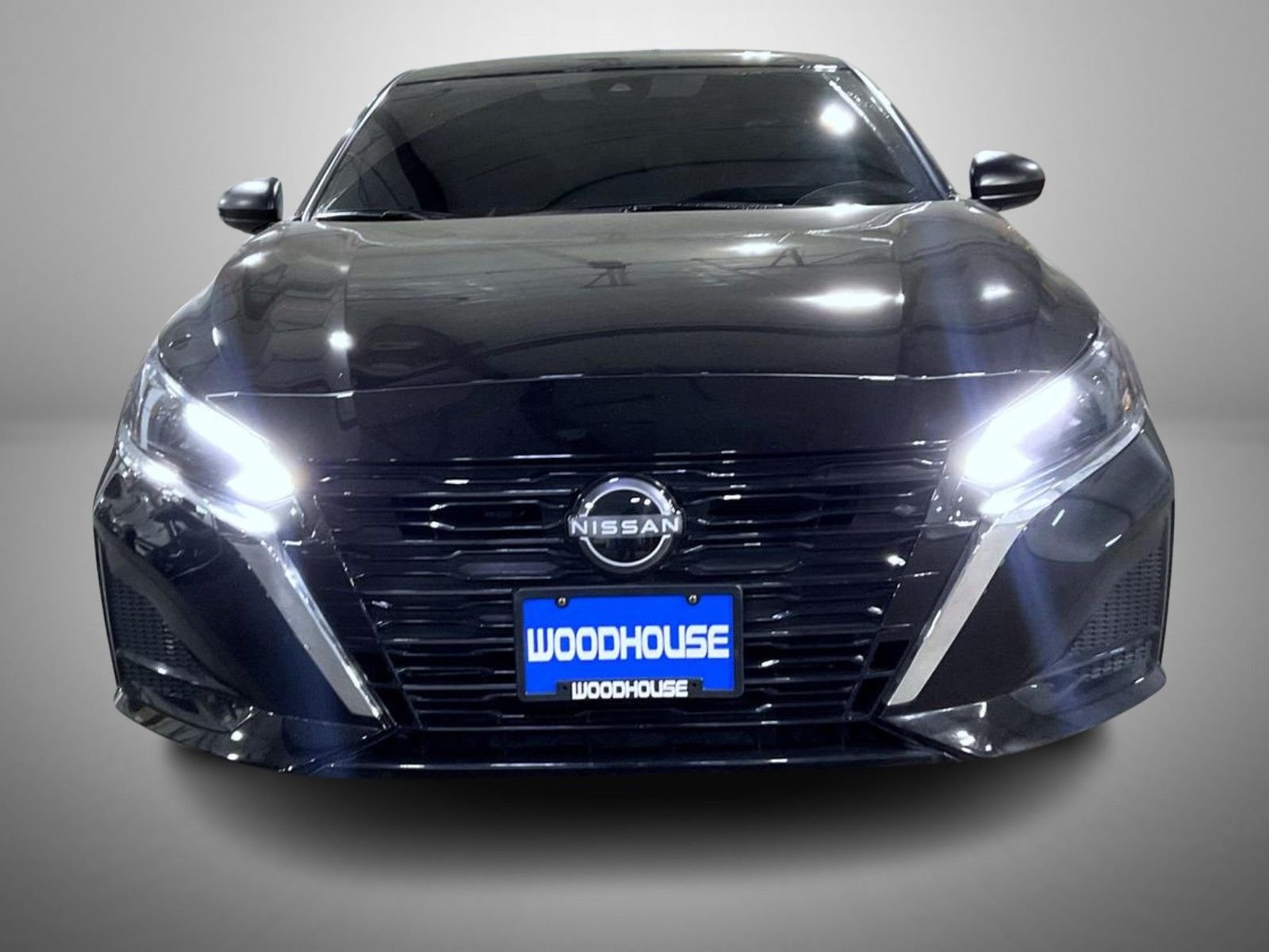 Used 2025 Black Nissan 2.5 S image 2