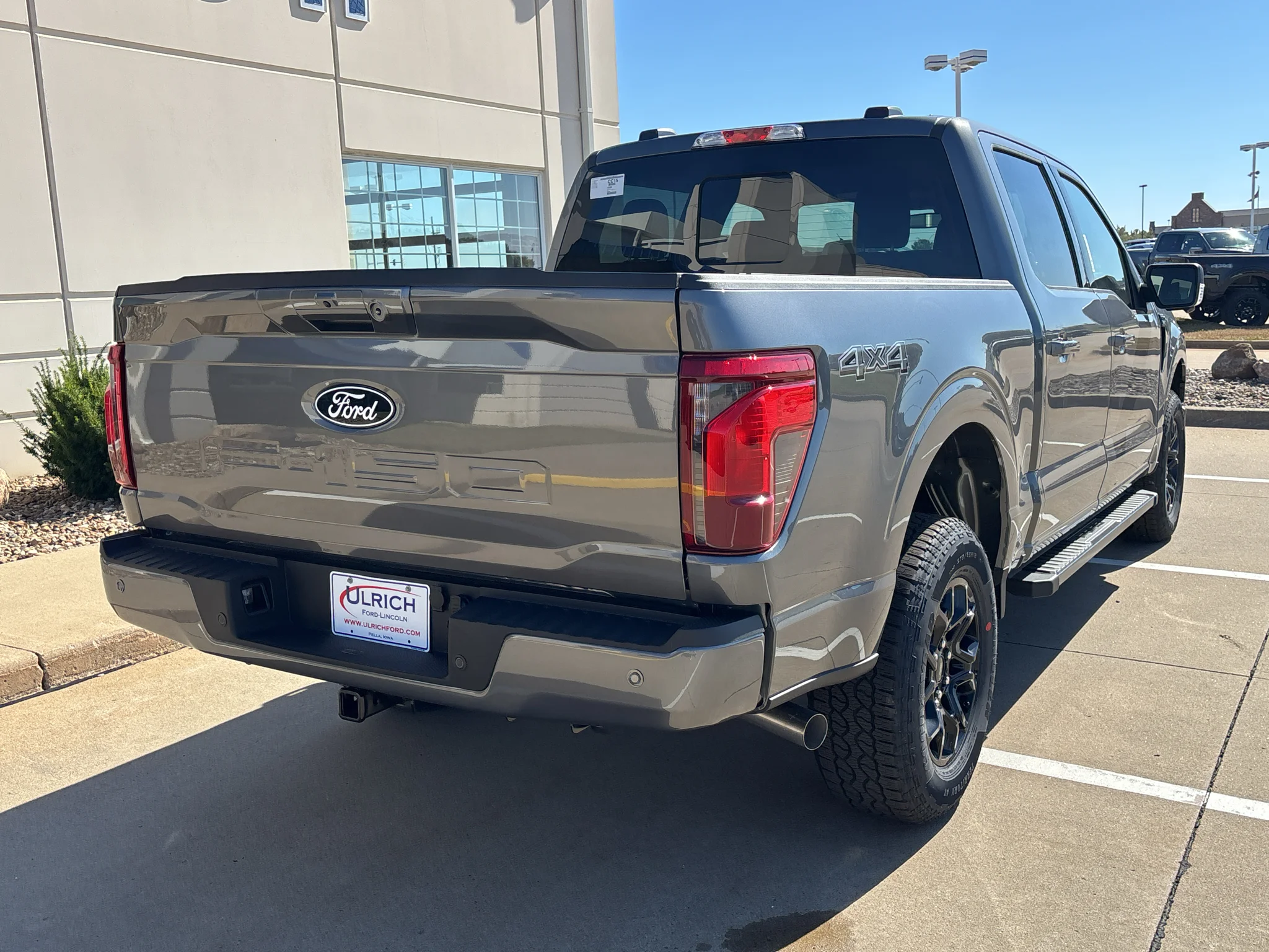 New 2026 Carbonized Gray Metallic Ford XLT image 10