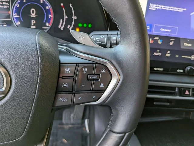 Used 2024 White Lexus 350 Premium image 29