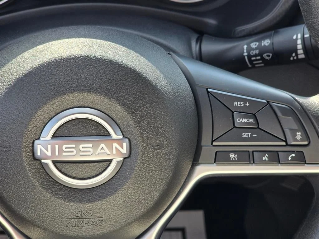 Used 2025 White Nissan SV image 16