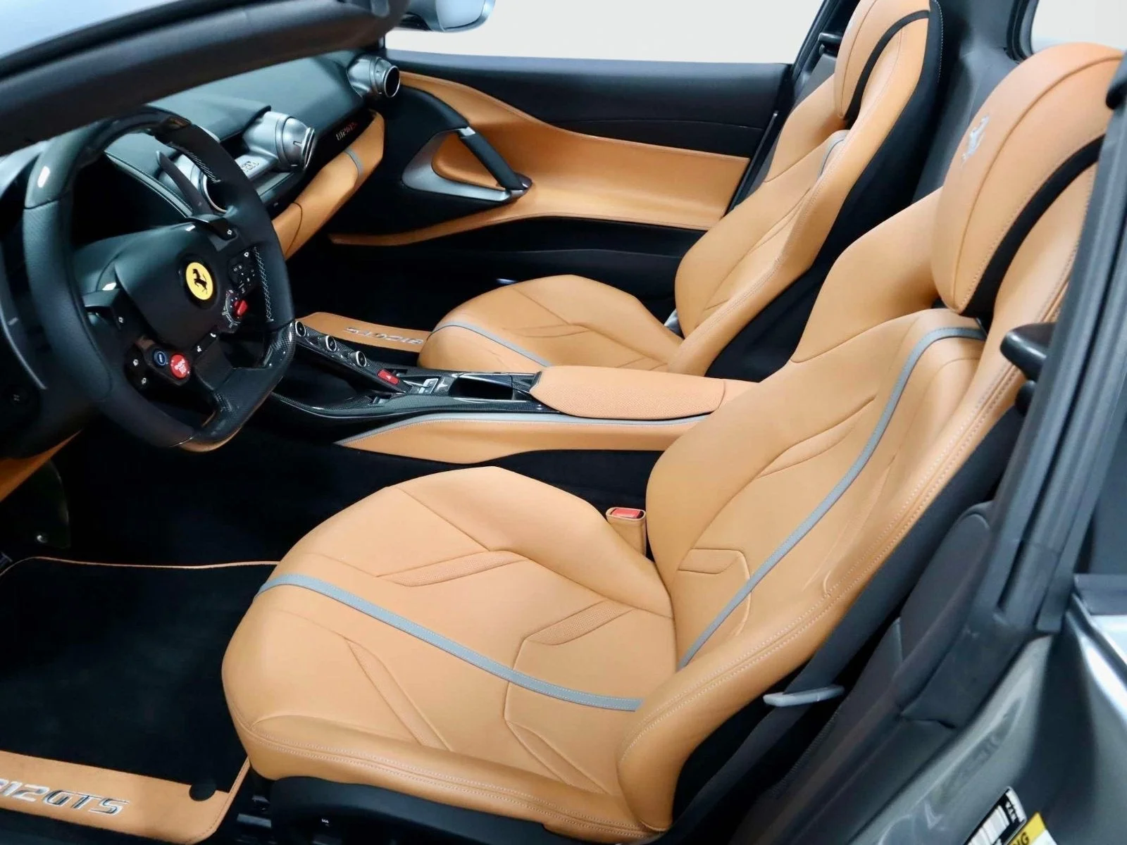 Certified Used 2021 Grigio Titanio Metall Ferrari  image 17
