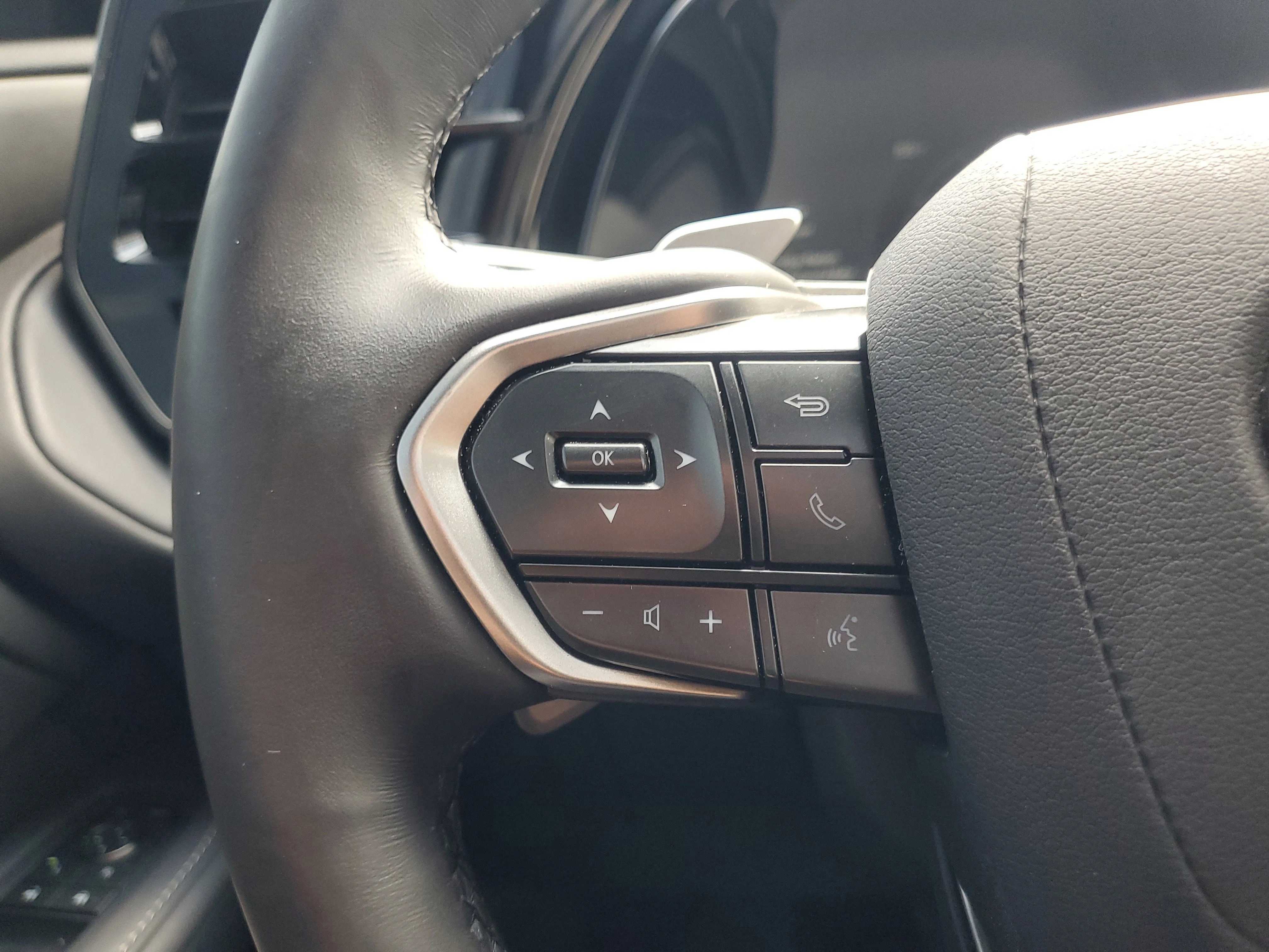 Certified Used 2025 Celestial Silver Metallic Lexus TX 350 Premium image 25