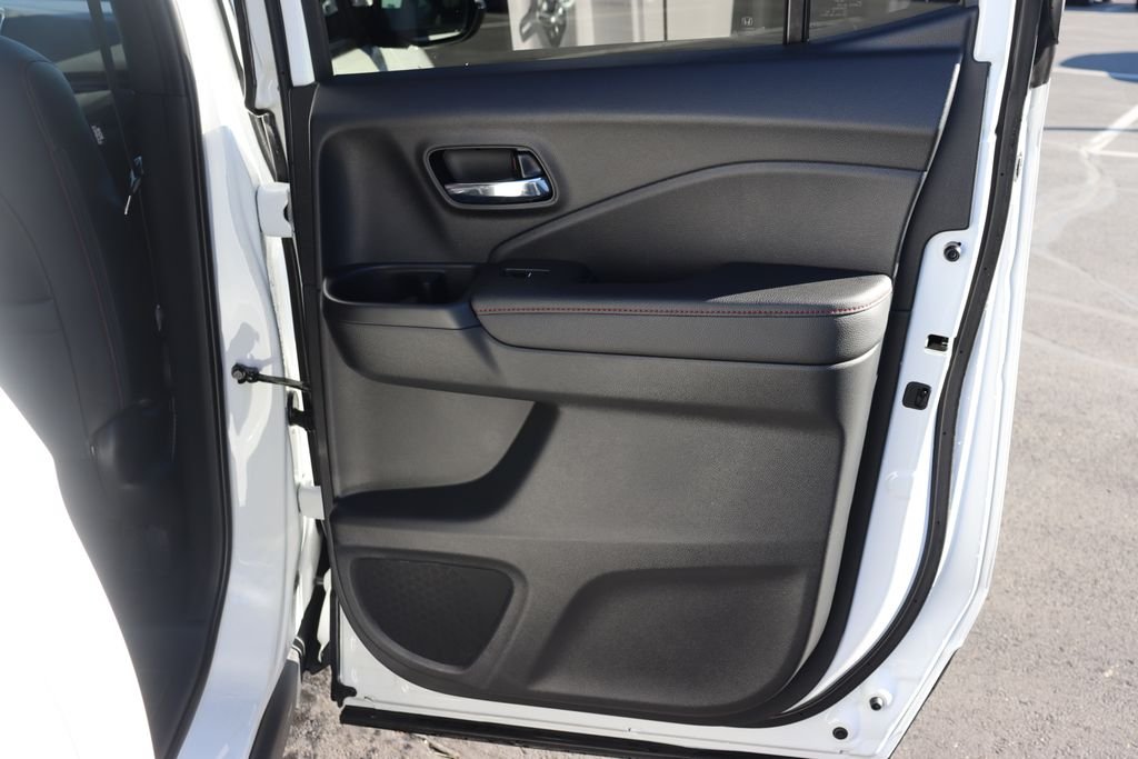 New 2026 Platinum White Pearl Honda Black Edition image 13
