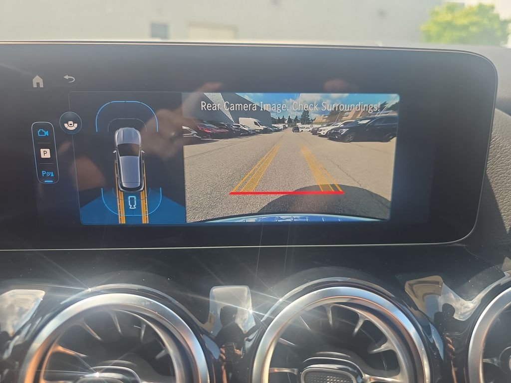 New 2026 Polar White Mercedes-Benz GLA 250 image 19