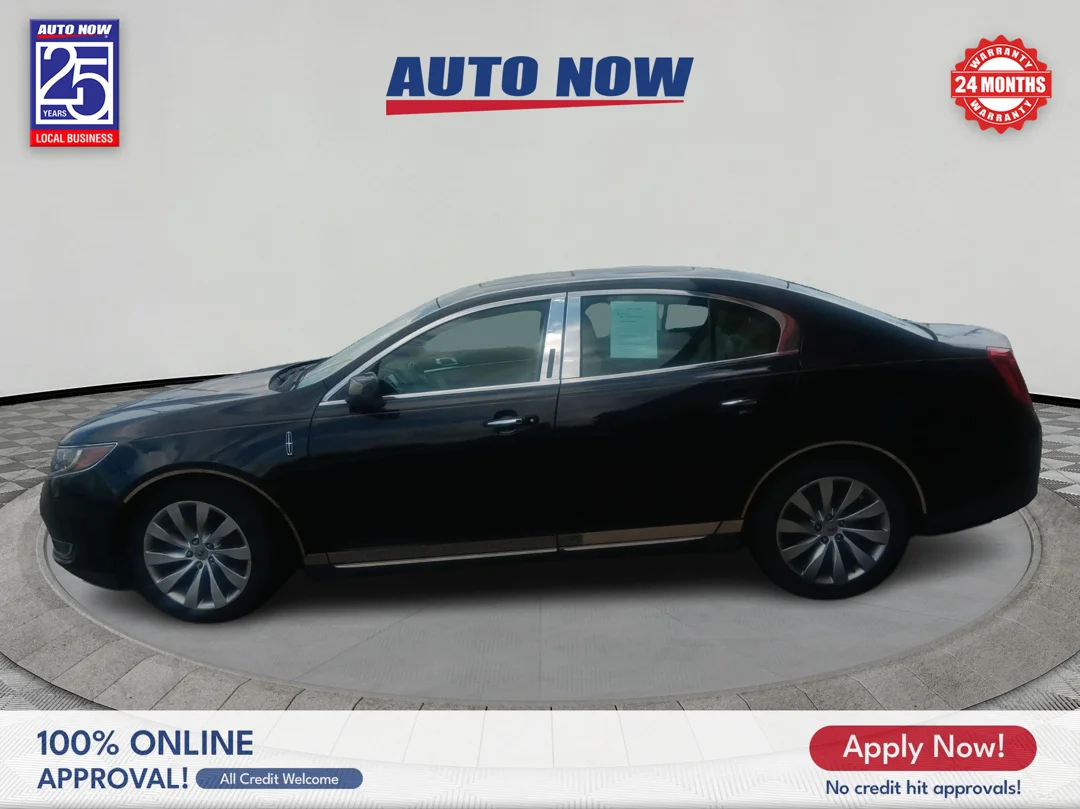 Used 2014 Black Lincoln base image 3
