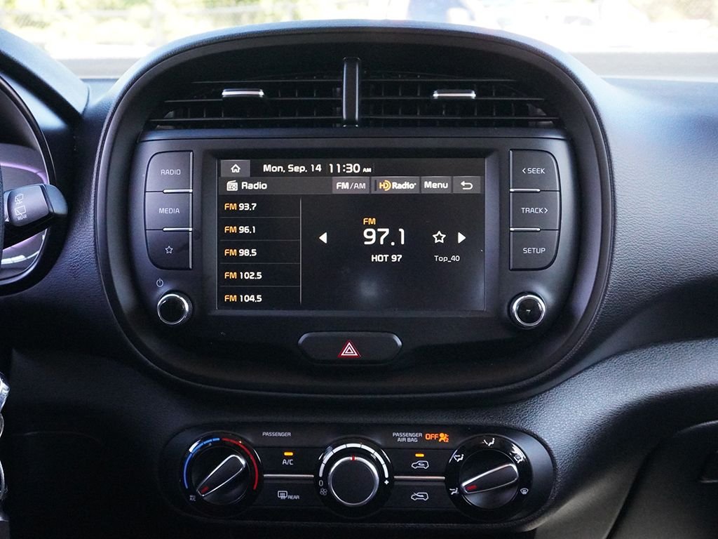 2025 Kia Soul LX - Photo 42