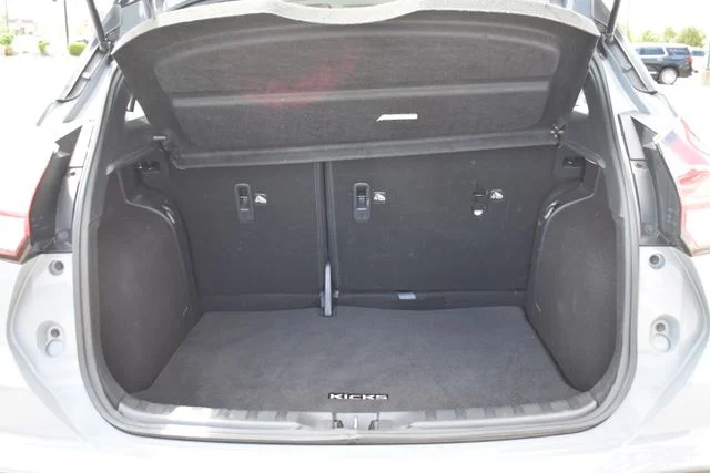Used 2023 Gray Nissan SR image 15
