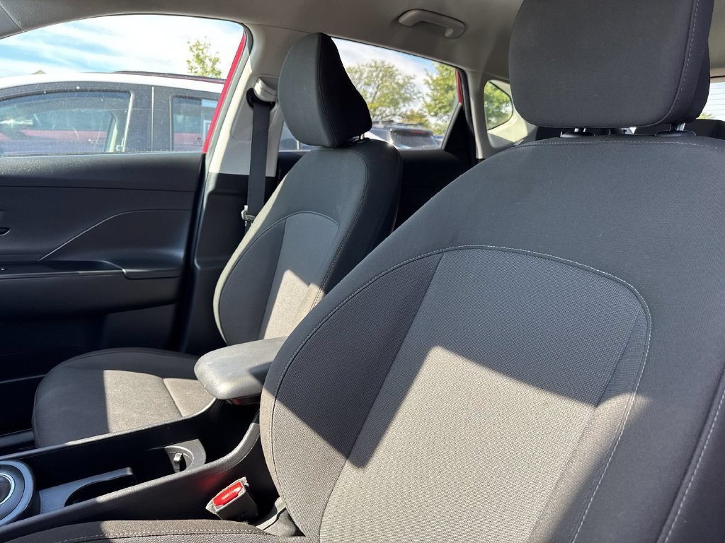 Used 2024 Red Hyundai SEL image 18