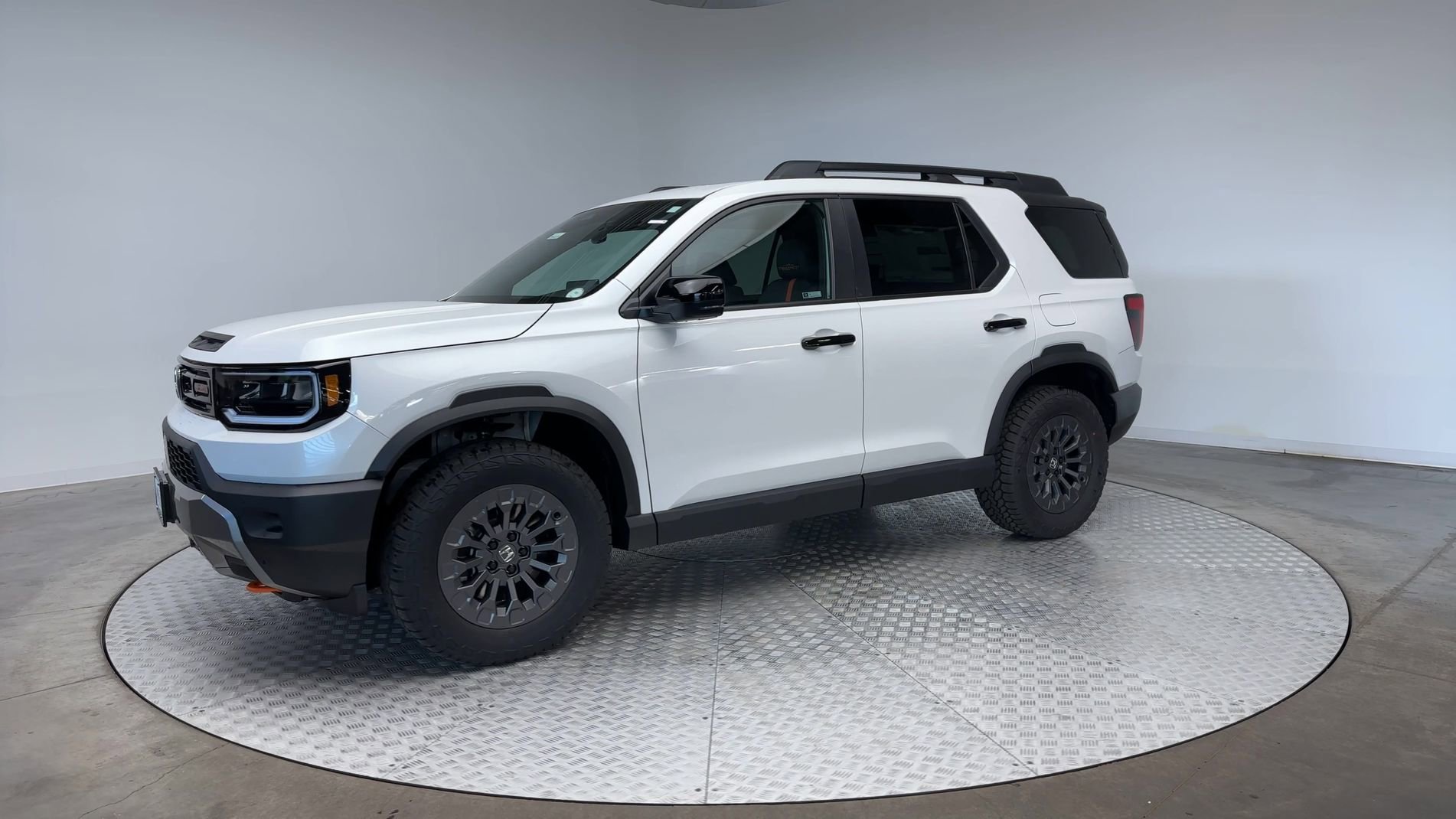 New 2026 Platinum White Pearl Honda TrailSport image 4