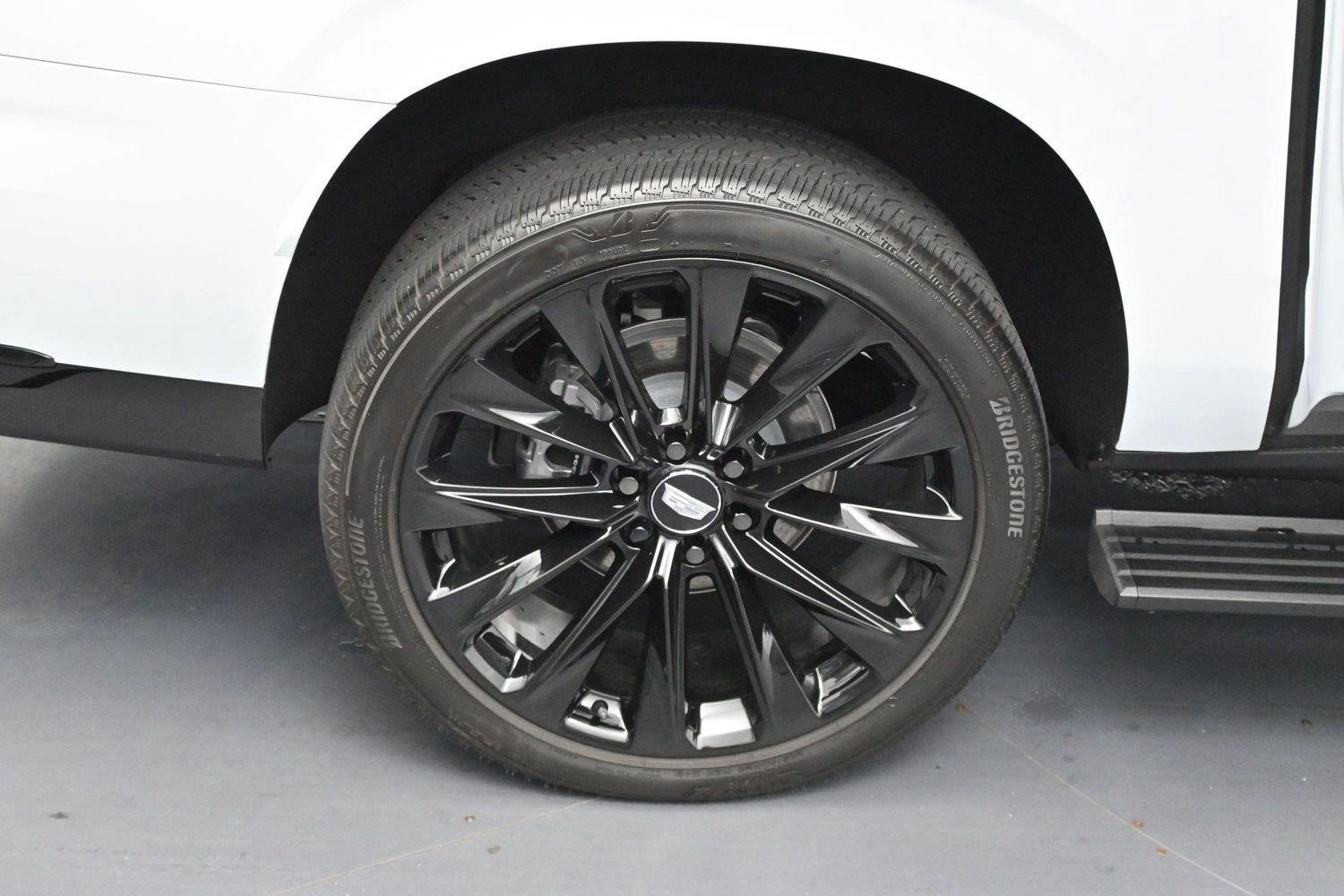 Used 2026 Vibrant White Tricoat Cadillac Platinum Sport image 42