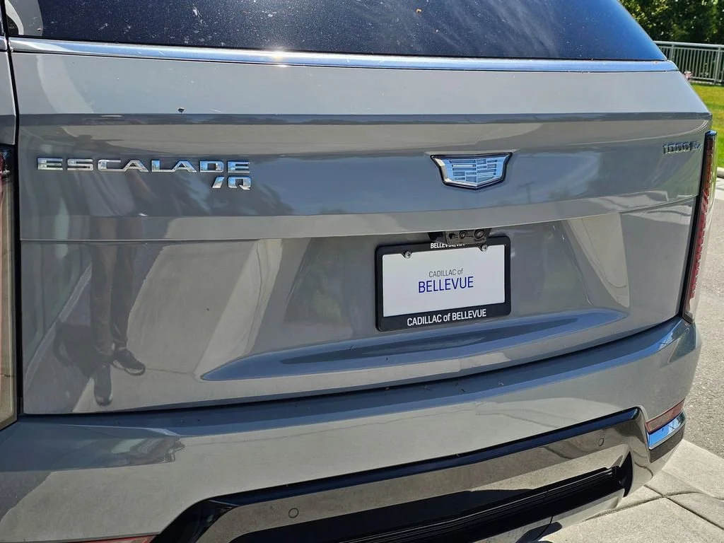 New 2026 Luna Metallic Cadillac Luxury image 15