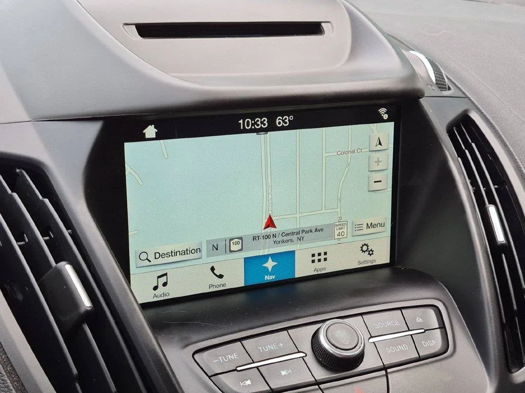 Used 2018 Gray Ford SEL image 17